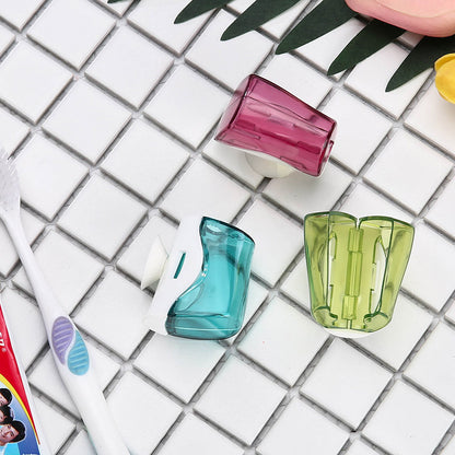 Portable travel toothbrush case with suction cup